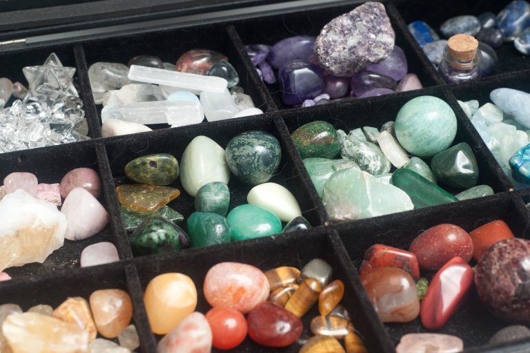 crystal reflexology energy healing therapy menstruation and reflexology