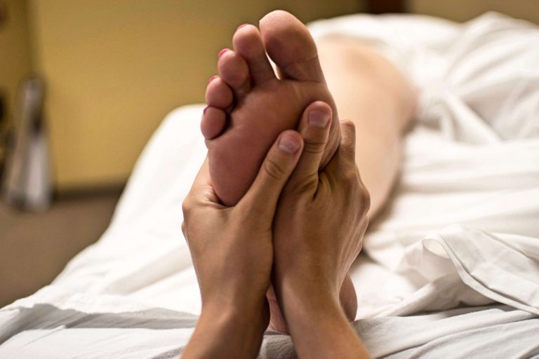 crystal reflexology energy healing therapy meditation and reflexology in portsmouth southsea